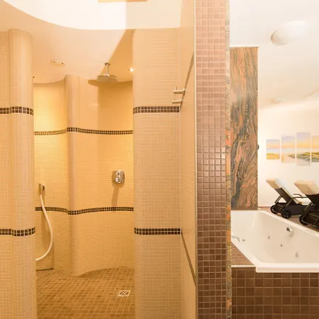 赫德霍夫加尔尼酒店 酒店 Büdelsdorf