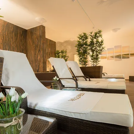 Hotel Heidehof Garni 4*