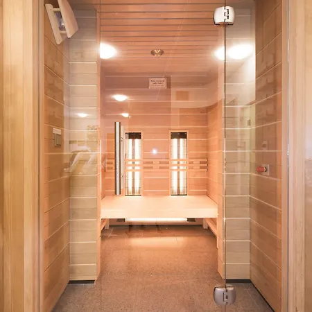 赫德霍夫加尔尼酒店 4* Büdelsdorf