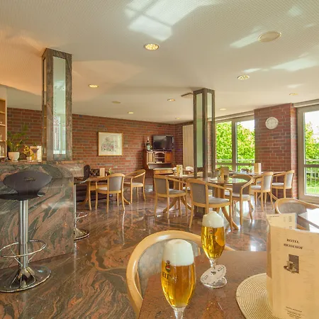 赫德霍夫加尔尼酒店